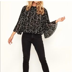 ba&sh Black and White Chiffon Floral Pleated Blouse Sz 1 US Sz 6